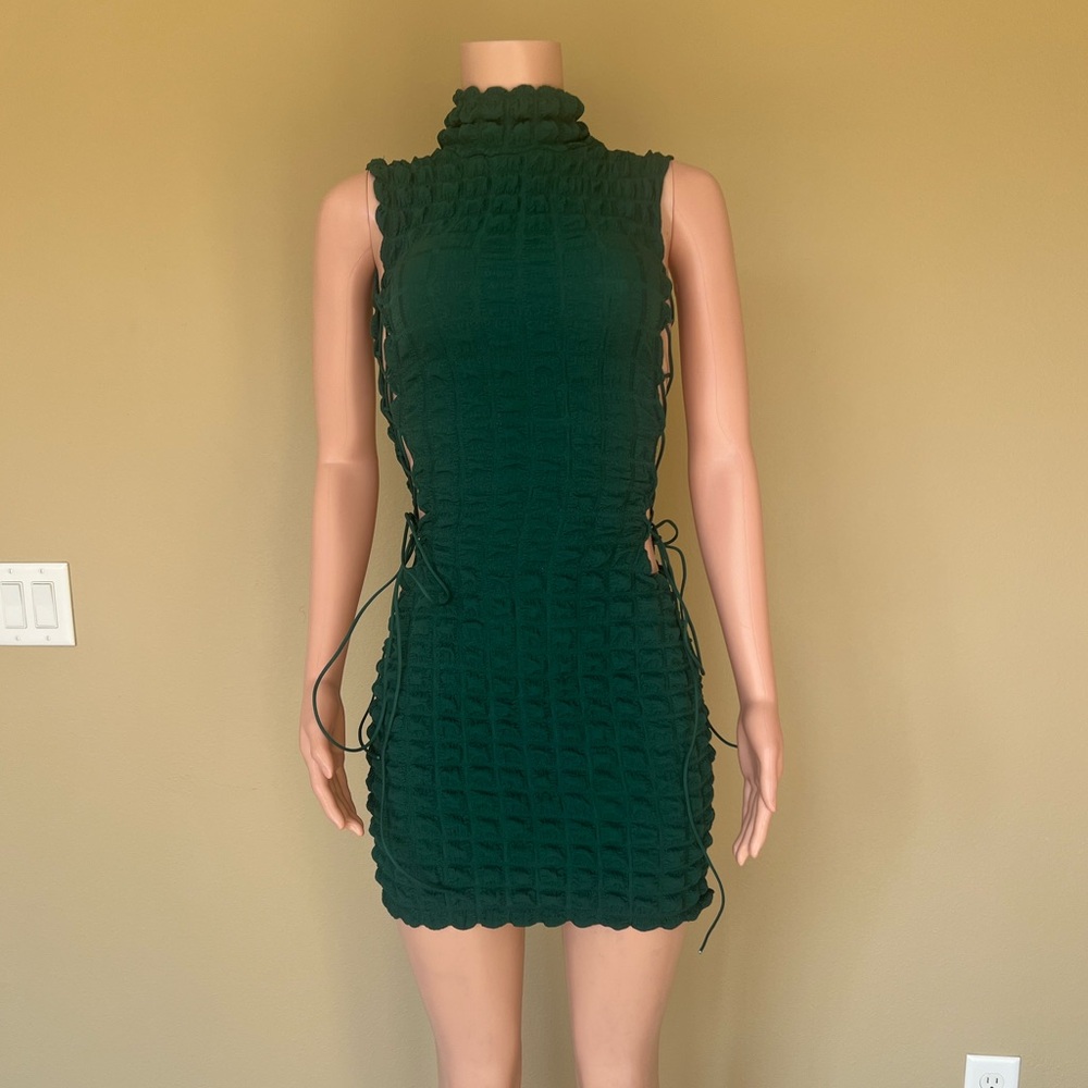 Chic Sleeveless Green Mini Dress. Size S. Great Fit & Stretch!